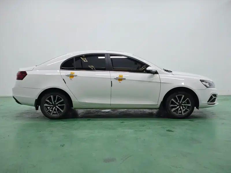 Geely Emgrand 2020 1.5L Manual Upgrade Edition — миниатюра 8