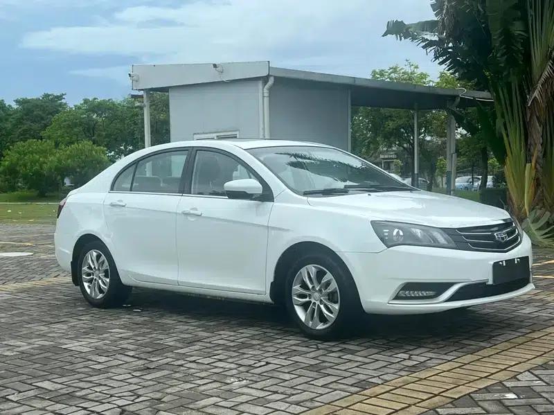 Geely Emgrand 2016 Sedan 1.5L Manual Upgrade Version — миниатюра 3