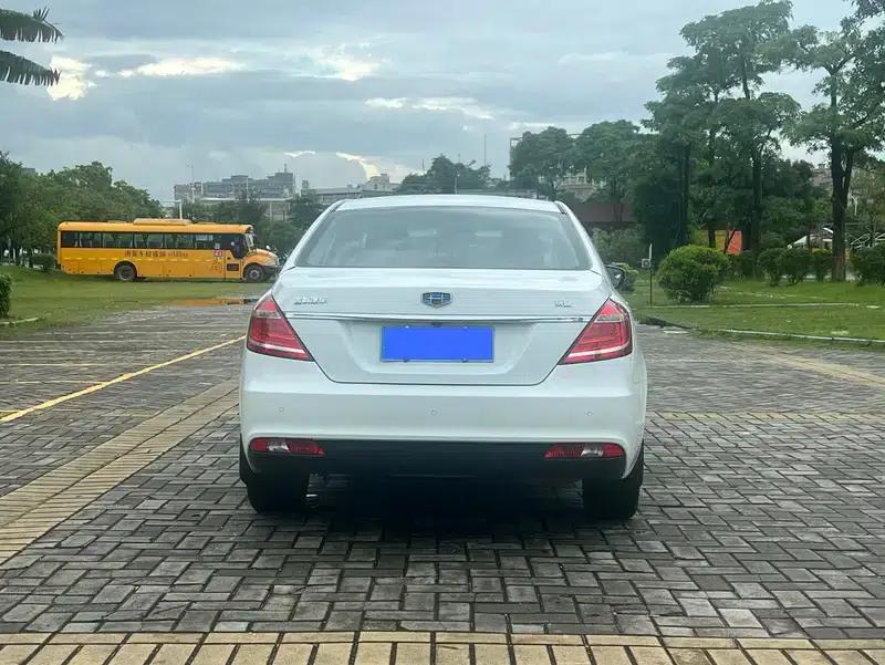Geely Emgrand 2016 Sedan 1.5L Manual Upgrade Version — миниатюра 5