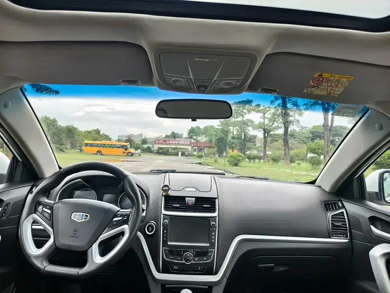 Geely Emgrand 2016 Sedan 1.5L Manual Upgrade Version — миниатюра 8