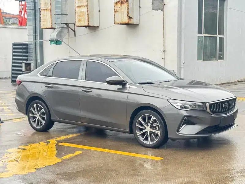 Geely Emgrand 2022 4th Generation 1.5L CVT Elite — миниатюра 3