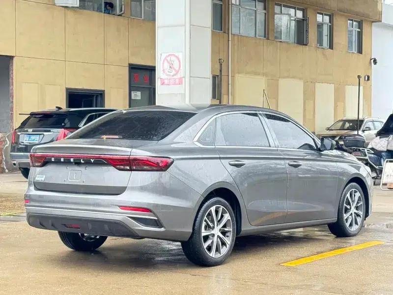 Geely Emgrand 2022 4th Generation 1.5L CVT Elite — миниатюра 6
