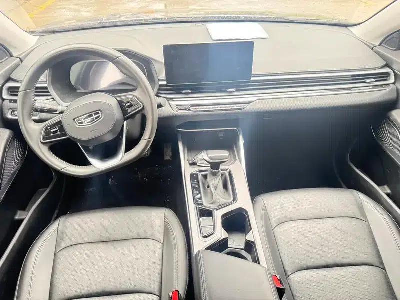 Geely Emgrand 2022 4th Generation 1.5L CVT Elite — миниатюра 7