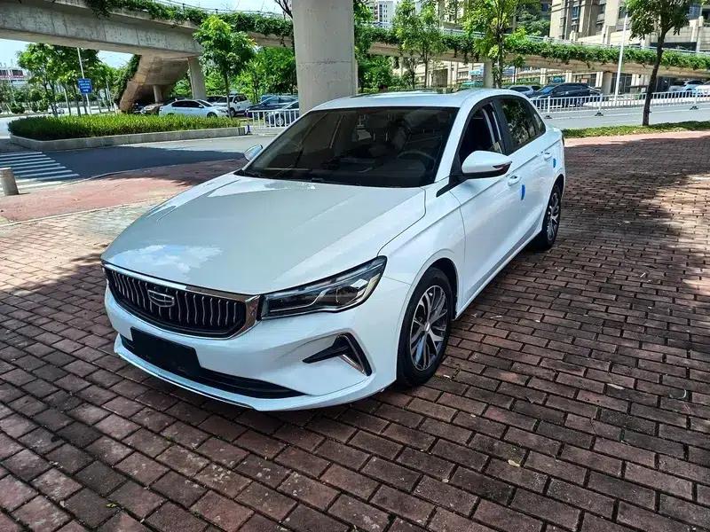 Geely Emgrand 2022 4th Generation 1.5L CVT Luxury Edition — миниатюра 1