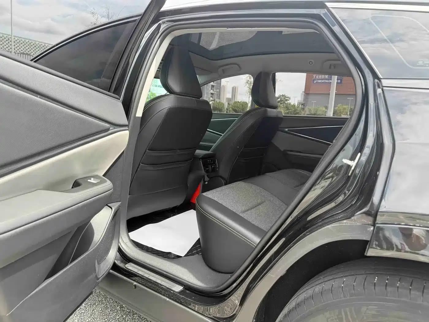 Toyota BZ5 2025 550 JOY — миниатюра 9