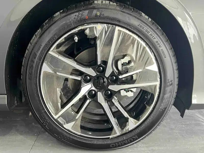 Binrui 2024 Model Binrui COOL 1.5T DCT Dragon Edition — миниатюра 8