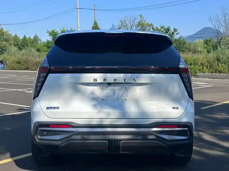 Geely Boyue L 2023 1.5TD DCT Premium Edition — миниатюра 6