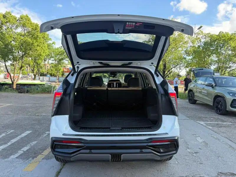Geely Boyue L 2023 1.5TD DCT Premium Edition — миниатюра 13