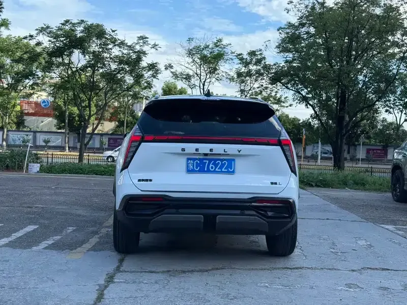 Geely Boyue L 2023 1.5TD DCT Premium Edition — миниатюра 5