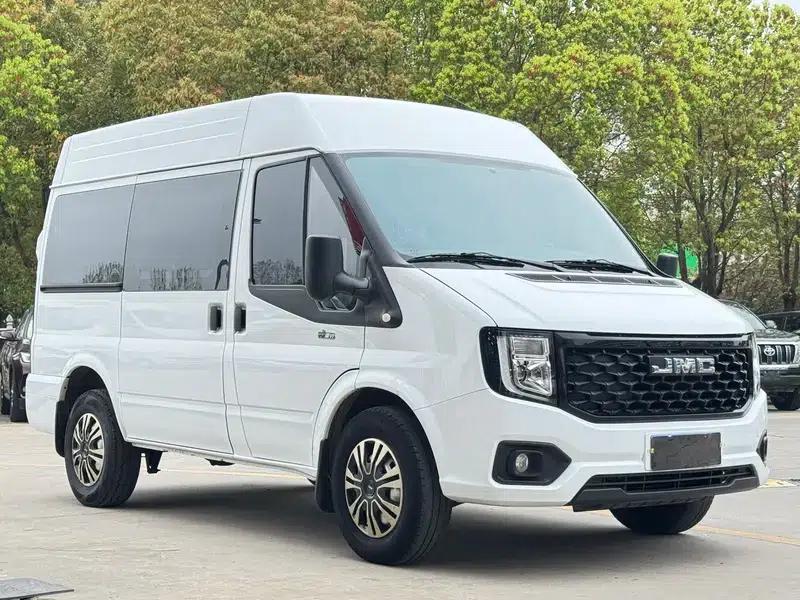 Fushun 2023 2.0T Manual Diesel Short Wheelbase Mid-Roof Commercial Multi-Purpose Passenger Van (6 Seats) — миниатюра 3