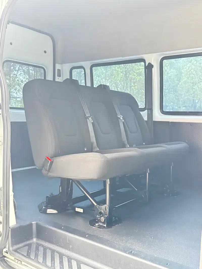 Fushun 2023 2.0T Manual Diesel Short Wheelbase Mid-Roof Commercial Multi-Purpose Passenger Van (6 Seats) — миниатюра 7