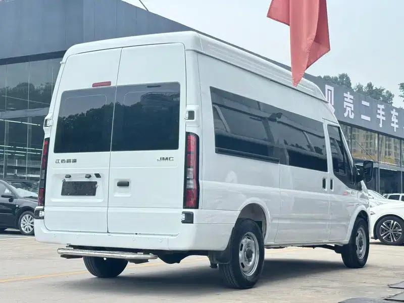 Fushun 2023 2.0T Manual Diesel Mid-Wheelbase Mid-Roof Commercial Multi-Purpose Passenger Van (7 Seats) — миниатюра 6