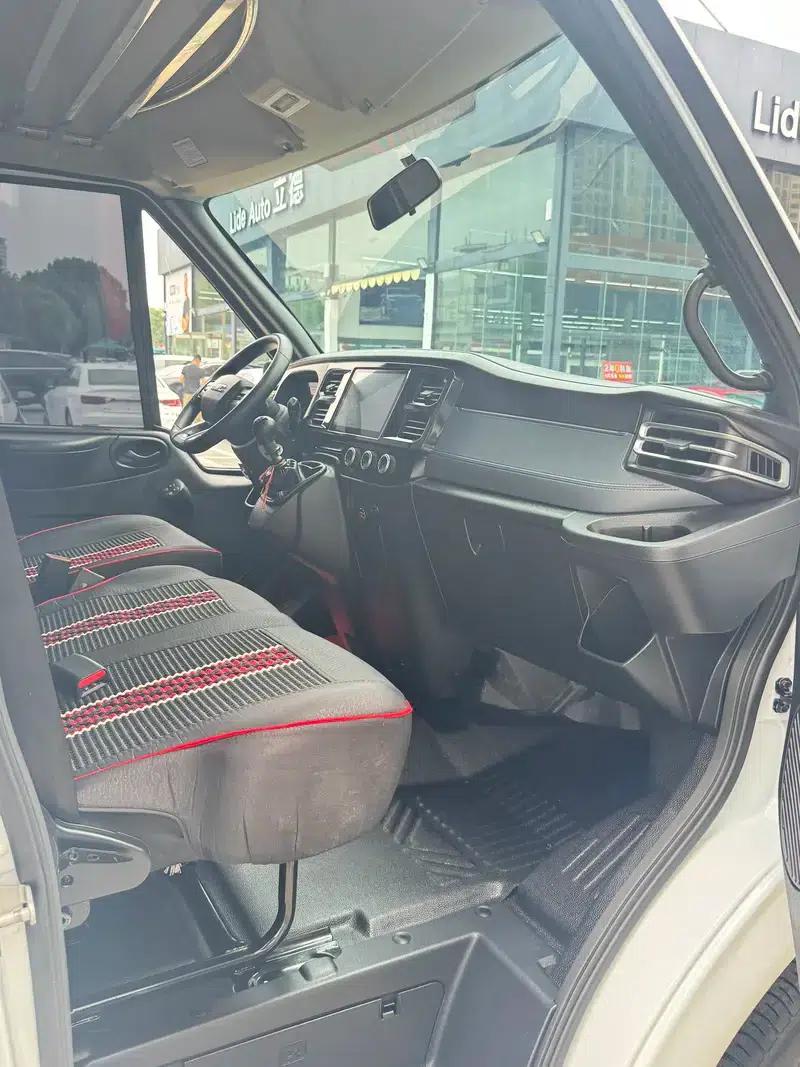 Fushun 2023 2.0T Manual Diesel Mid-Wheelbase Mid-Roof Commercial Multi-Purpose Passenger Van (7 Seats) — миниатюра 7