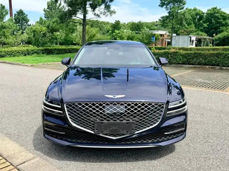 Genesis G80 2023 2.5T 2WD Luxury Edition — миниатюра 2