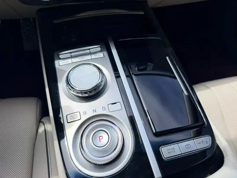 Genesis G80 2023 2.5T 2WD Luxury Edition — миниатюра 17