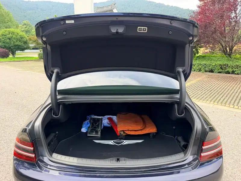 Genesis G80 2023 2.5T 2WD Luxury Edition — миниатюра 23