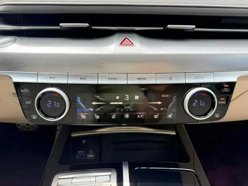 Genesis G80 2023 2.5T 2WD Luxury Edition — миниатюра 7