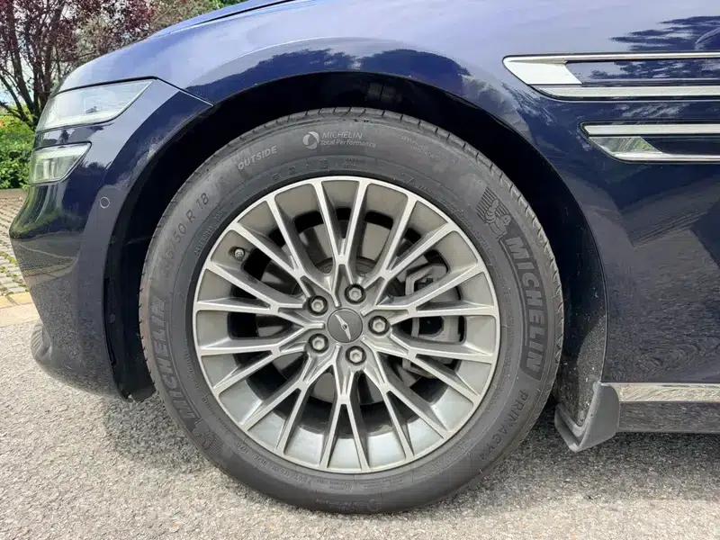 Genesis G80 2023 2.5T 2WD Luxury Edition — миниатюра 8
