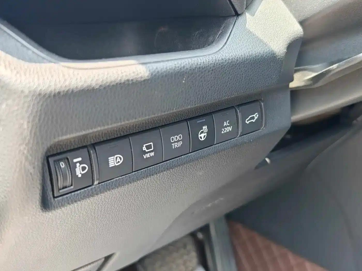 Highlander New Energy 2021 High-Performance Edition 2.5L AWD Exhilarating Version — миниатюра 7