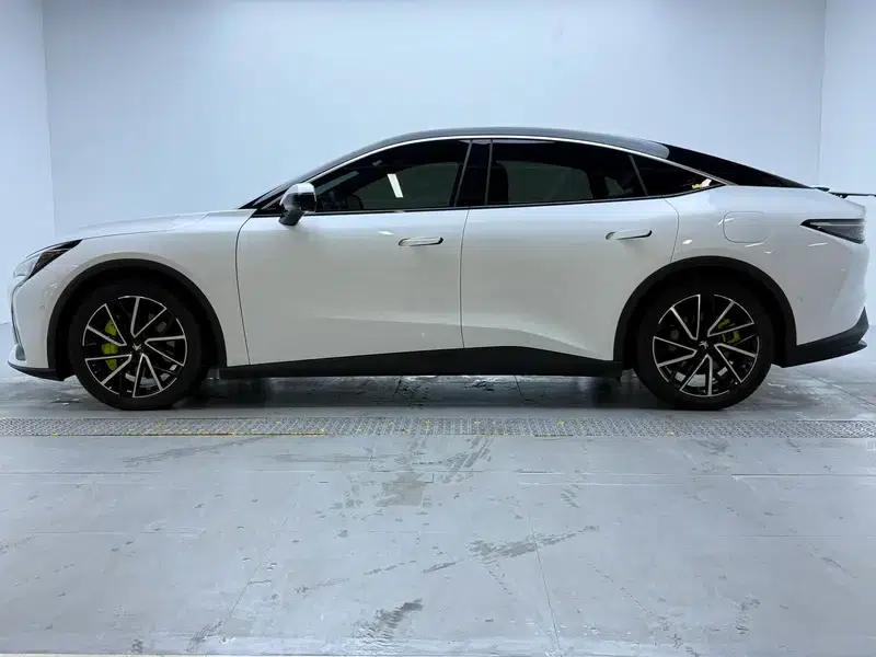 Jihu Alphard S5 2025 Model 560MAX 185kW — миниатюра 4