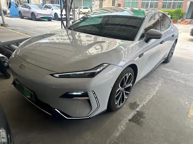 Galaxy E8 2025 Model 700km Long-Range Intelligent Driving Edition — миниатюра 1