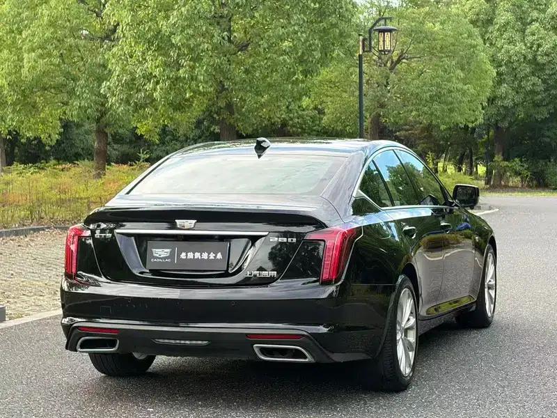 2022 Cadillac CT5 28T Luxury — миниатюра 6