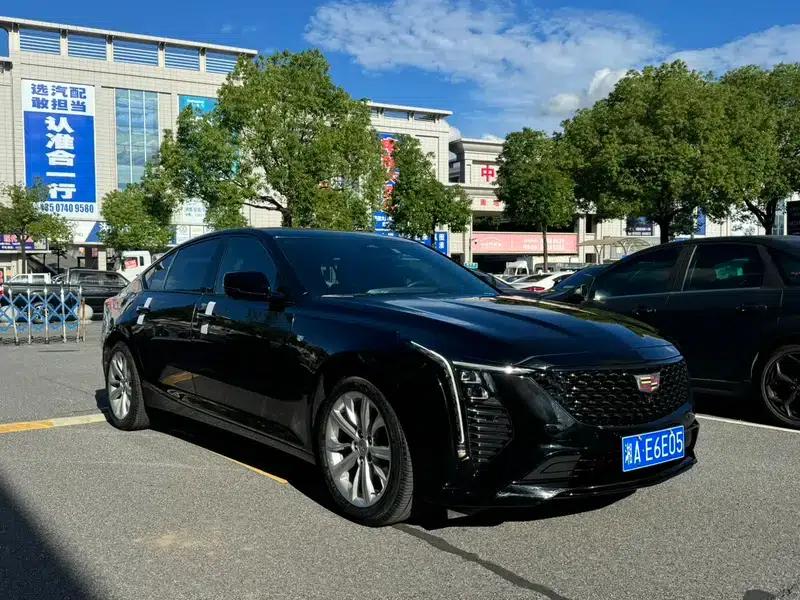 2024 Cadillac CT5 28T Luxury Pro — миниатюра 3