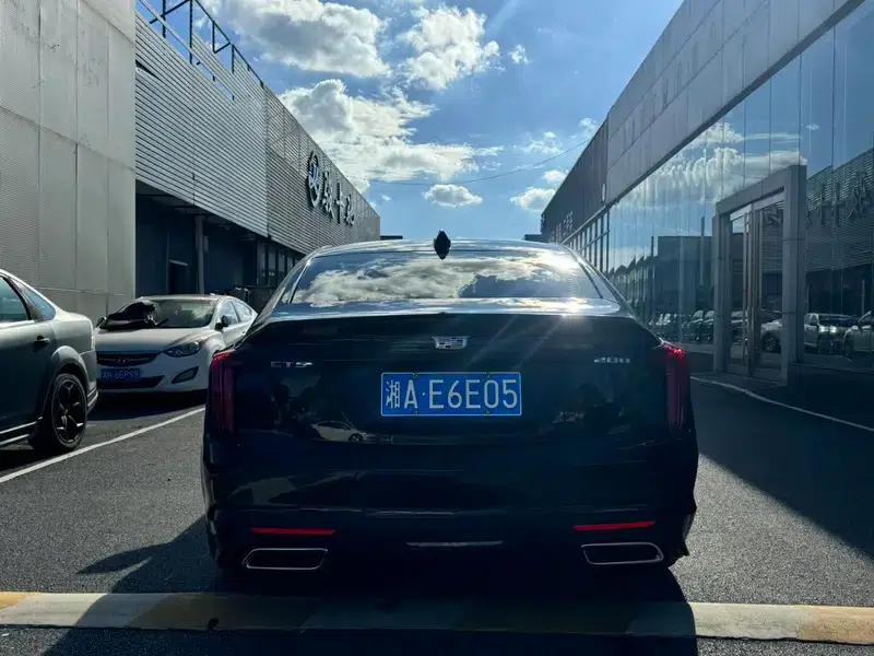2024 Cadillac CT5 28T Luxury Pro — миниатюра 5