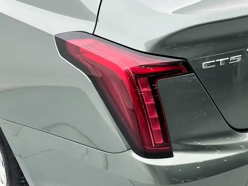 2022 Cadillac CT5 28T Luxury Standard Edition — миниатюра 13