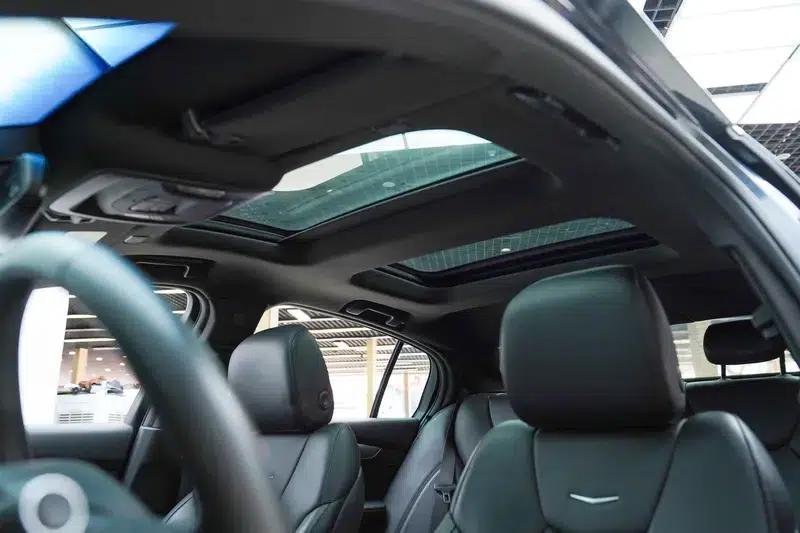 2022 Cadillac CT5 28T Luxury Standard Edition — миниатюра 15