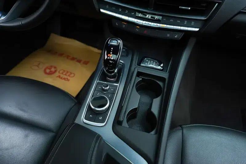 2022 Cadillac CT5 28T Luxury Standard Edition — миниатюра 10