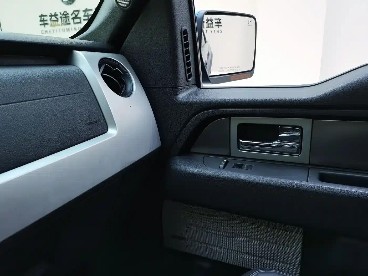 2014 Ford F-150 Raptor 6.2L US Version — миниатюра 31
