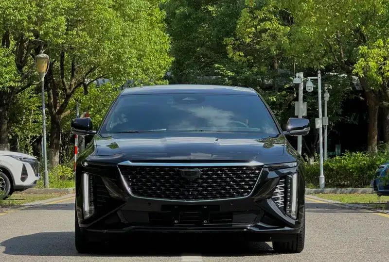 2023 Cadillac CT6 28T Luxury — миниатюра 2
