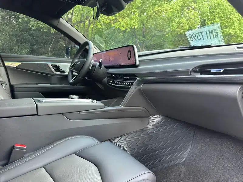 2023 Cadillac CT6 28T Luxury — миниатюра 6