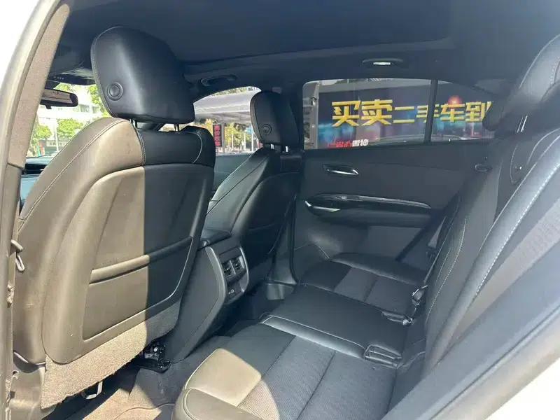 2018 Cadillac XT4 28T Two-Wheel Drive Technical Edition — миниатюра 10
