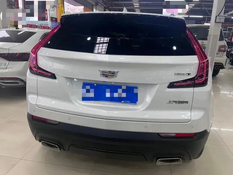 Cadillac XT4 2021 28T Two-Wheel Drive Technology Edition — миниатюра 5