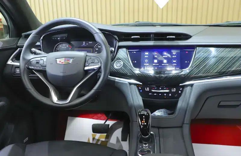 Cadillac XT6 2022 2.0T Six-Seat AWD Luxury Standard Edition — миниатюра 15