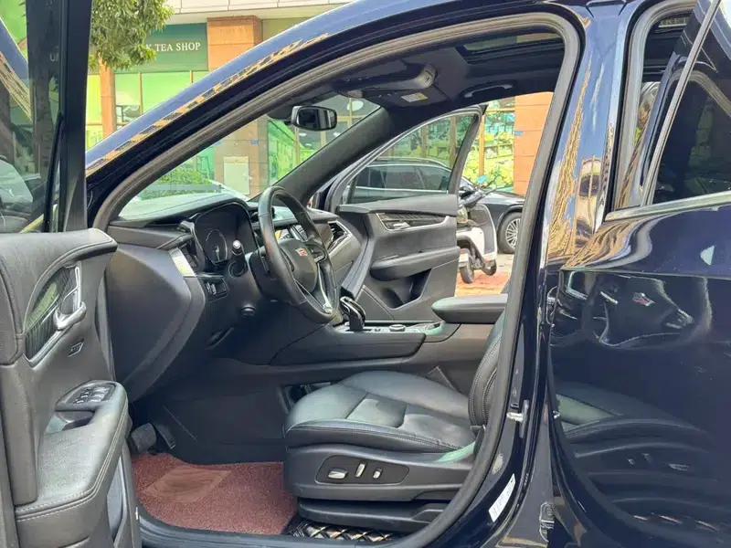 Cadillac XT6 2021 28T Six-Seat AWD Luxury — миниатюра 21