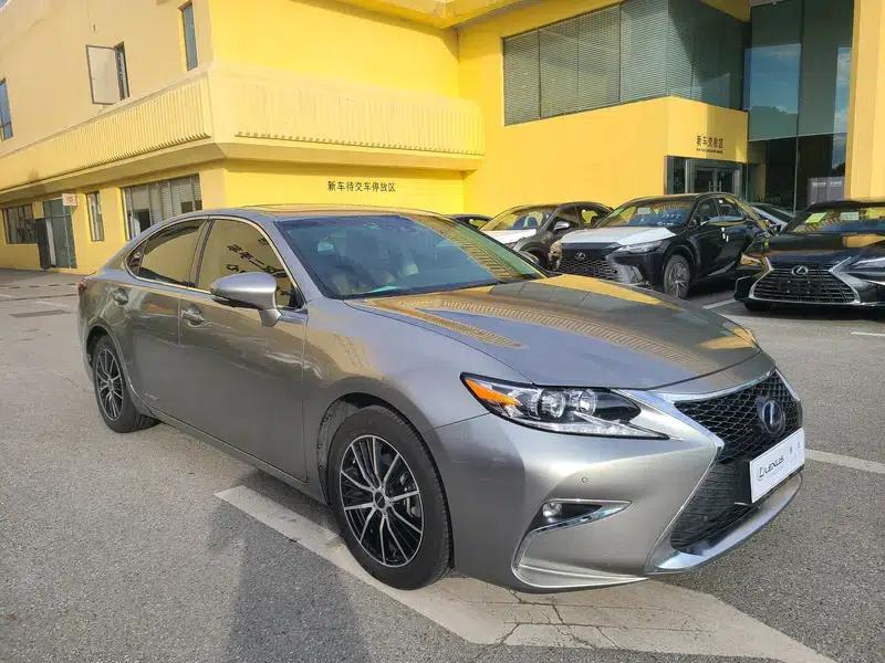 Lexus ES 2015 300h Comfort Edition — миниатюра 3