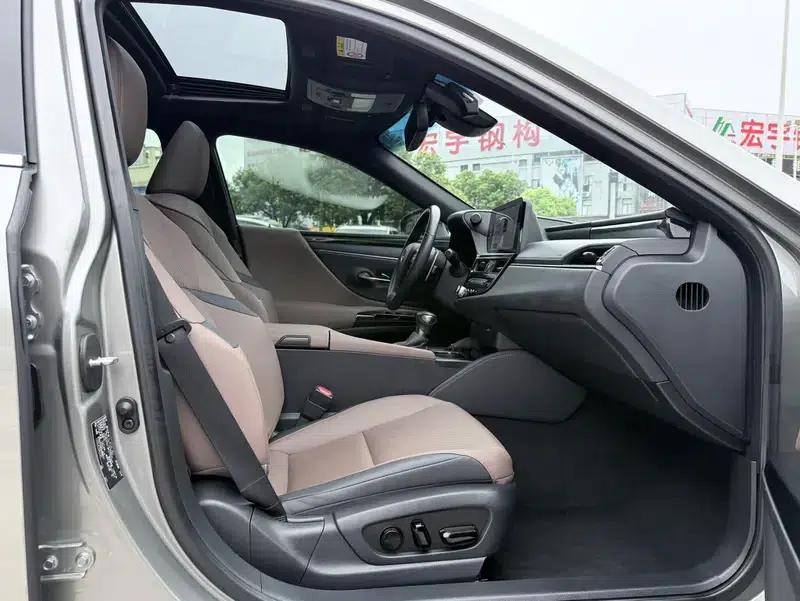 Lexus ES 2022 200 Premium Edition — миниатюра 19