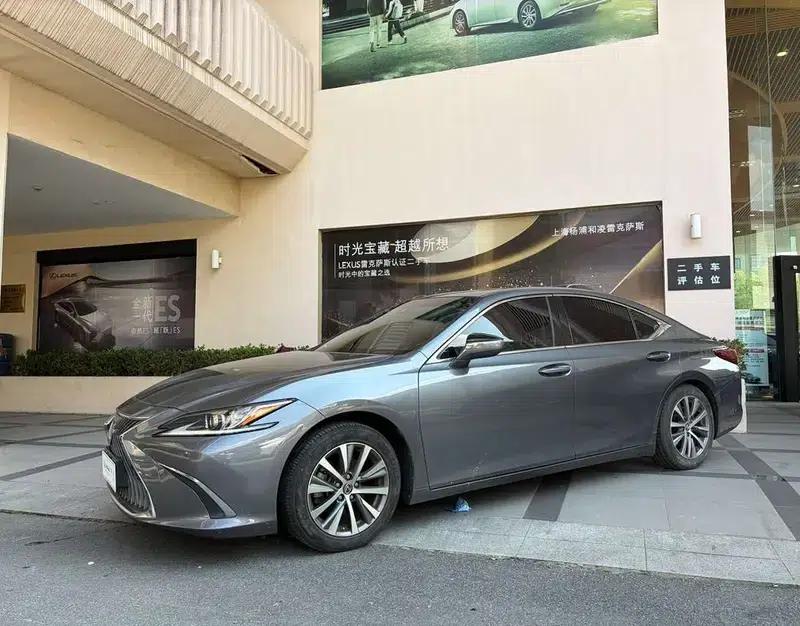Lexus ES 2020 200 Premium Edition (China VI Emission Standard) — миниатюра 1