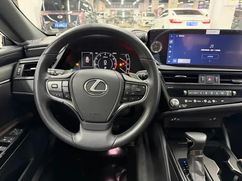 Lexus ES 2022 200 Premium Edition — миниатюра 13
