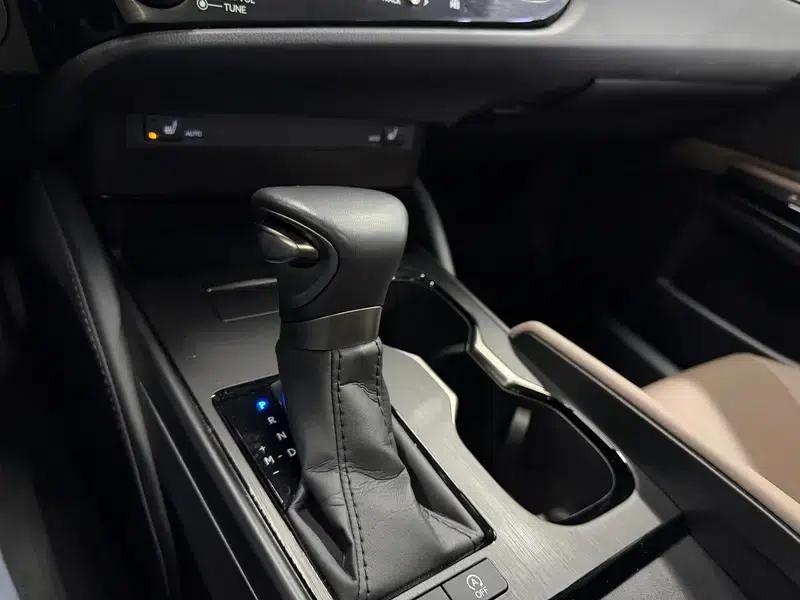 Lexus ES 2022 200 Premium Edition — миниатюра 14