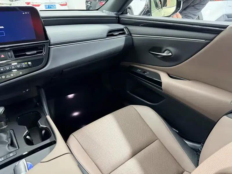 Lexus ES 2022 200 Premium Edition — миниатюра 8