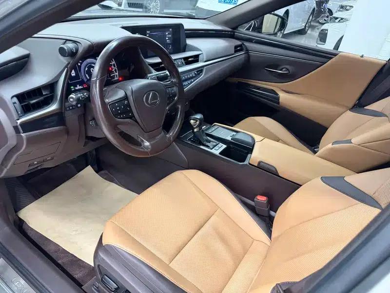 Lexus ES 2020 300h Premium Edition (China V Emission Standard) — миниатюра 17
