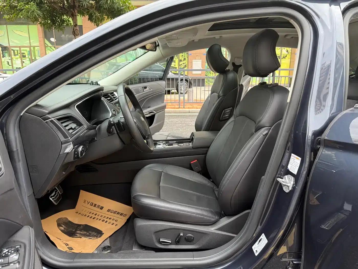 2019 Taurus EcoBoost 245 Premium Edition — миниатюра 12
