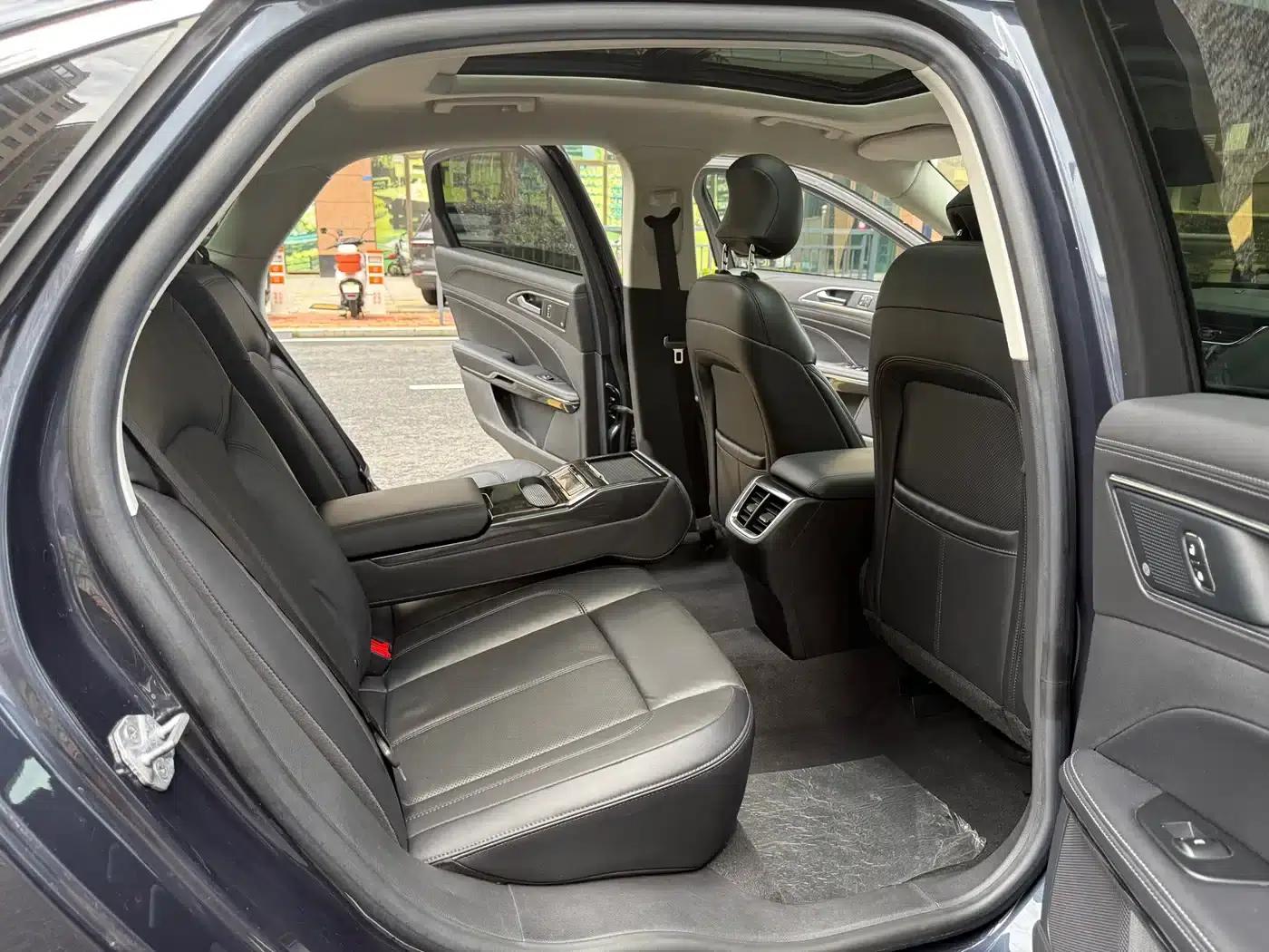 2019 Taurus EcoBoost 245 Premium Edition — миниатюра 13