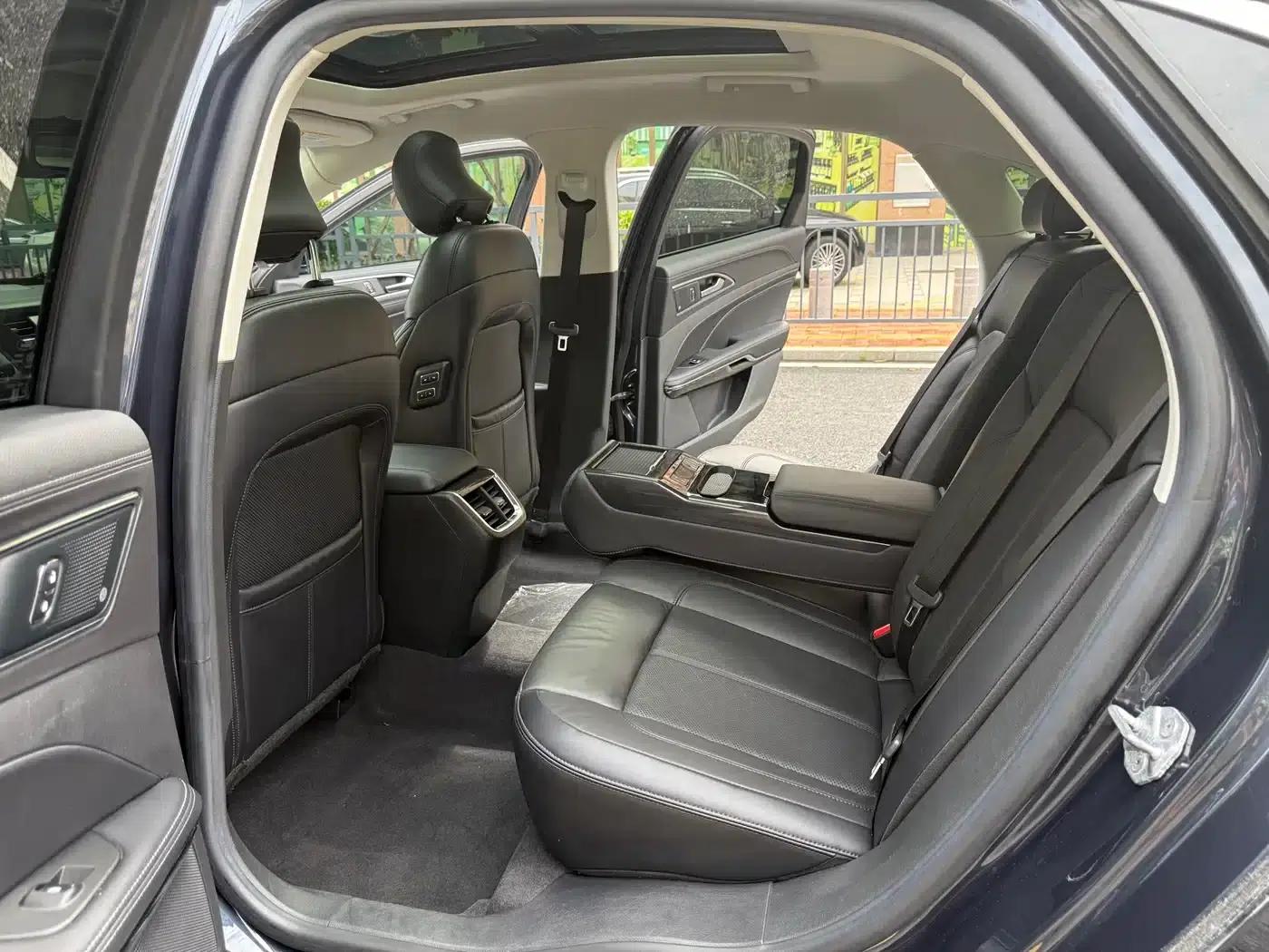 2019 Taurus EcoBoost 245 Premium Edition — миниатюра 15