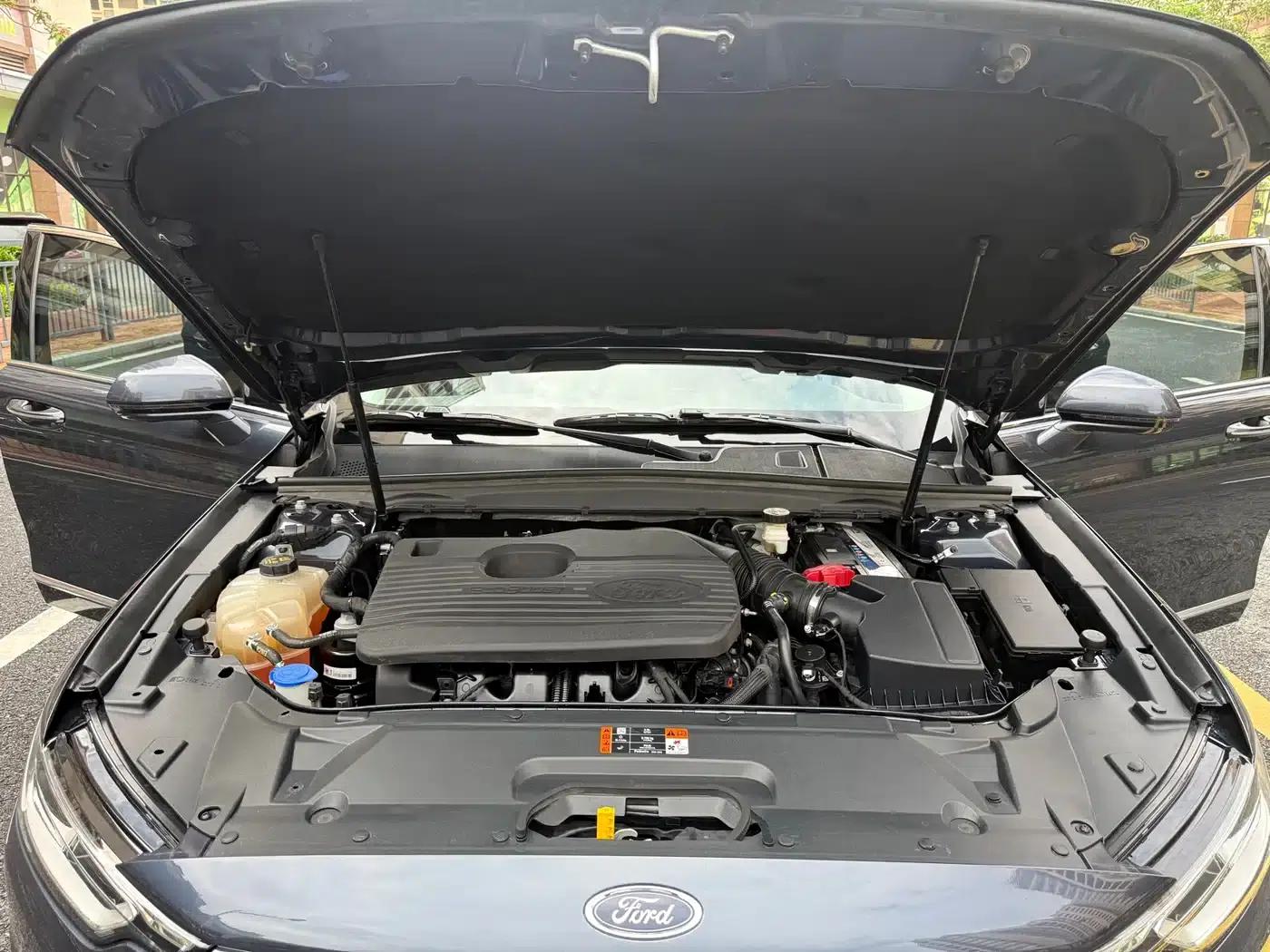 2019 Taurus EcoBoost 245 Premium Edition — миниатюра 19