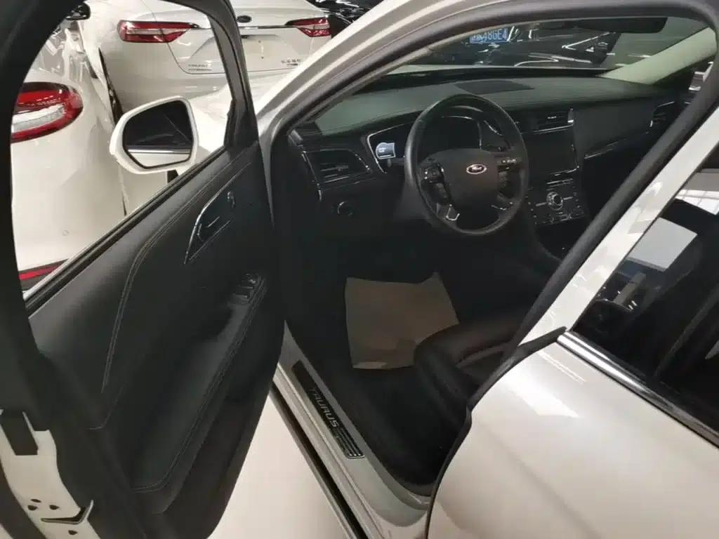 Taurus 2018 EcoBoost 245 Premium Edition (China V Emission Standard) — миниатюра 16